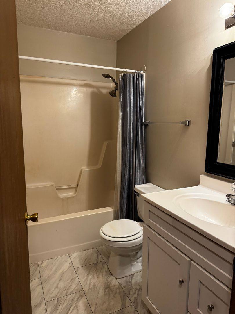Apartment for rent at 8432-8434 W Thurman, Wichita, KS 67212