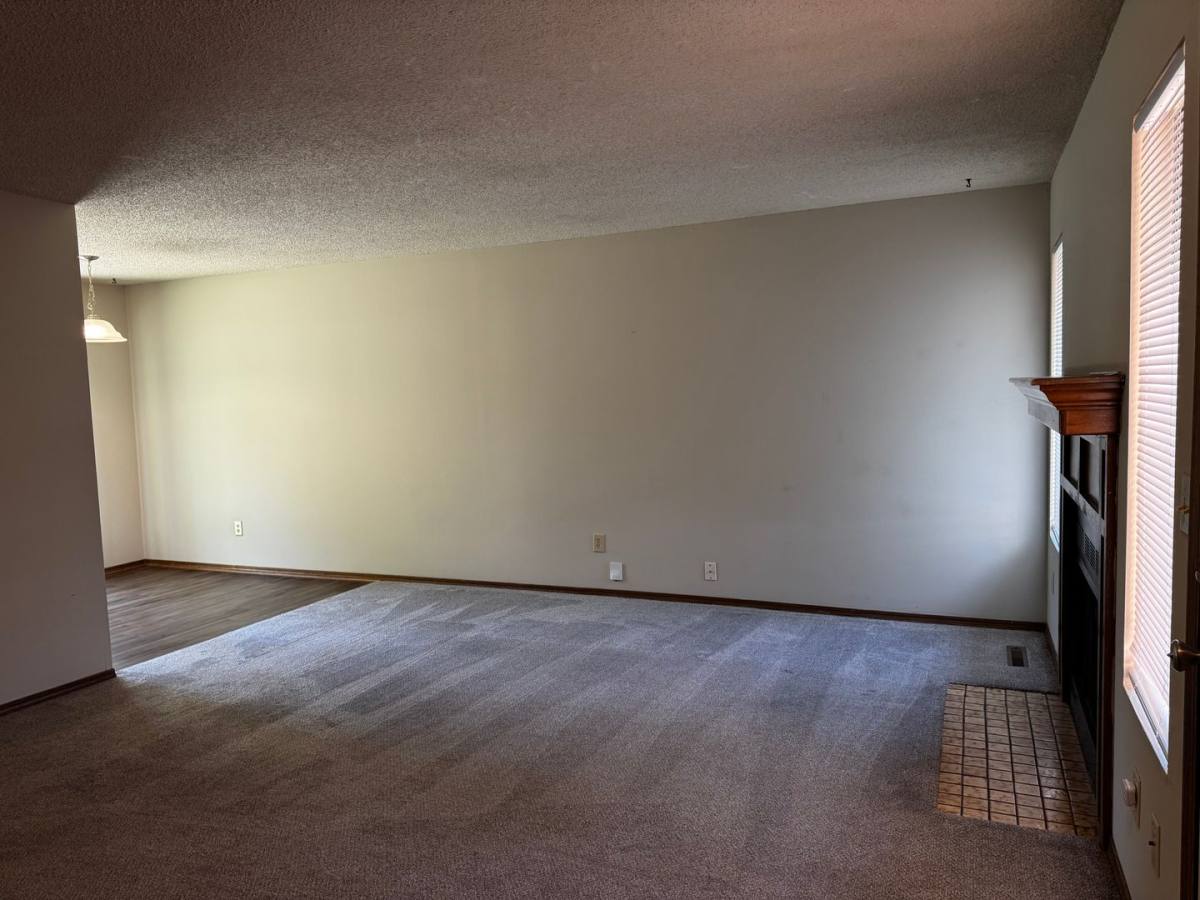 Apartment for rent at 8432-8434 W Thurman, Wichita, KS 67212