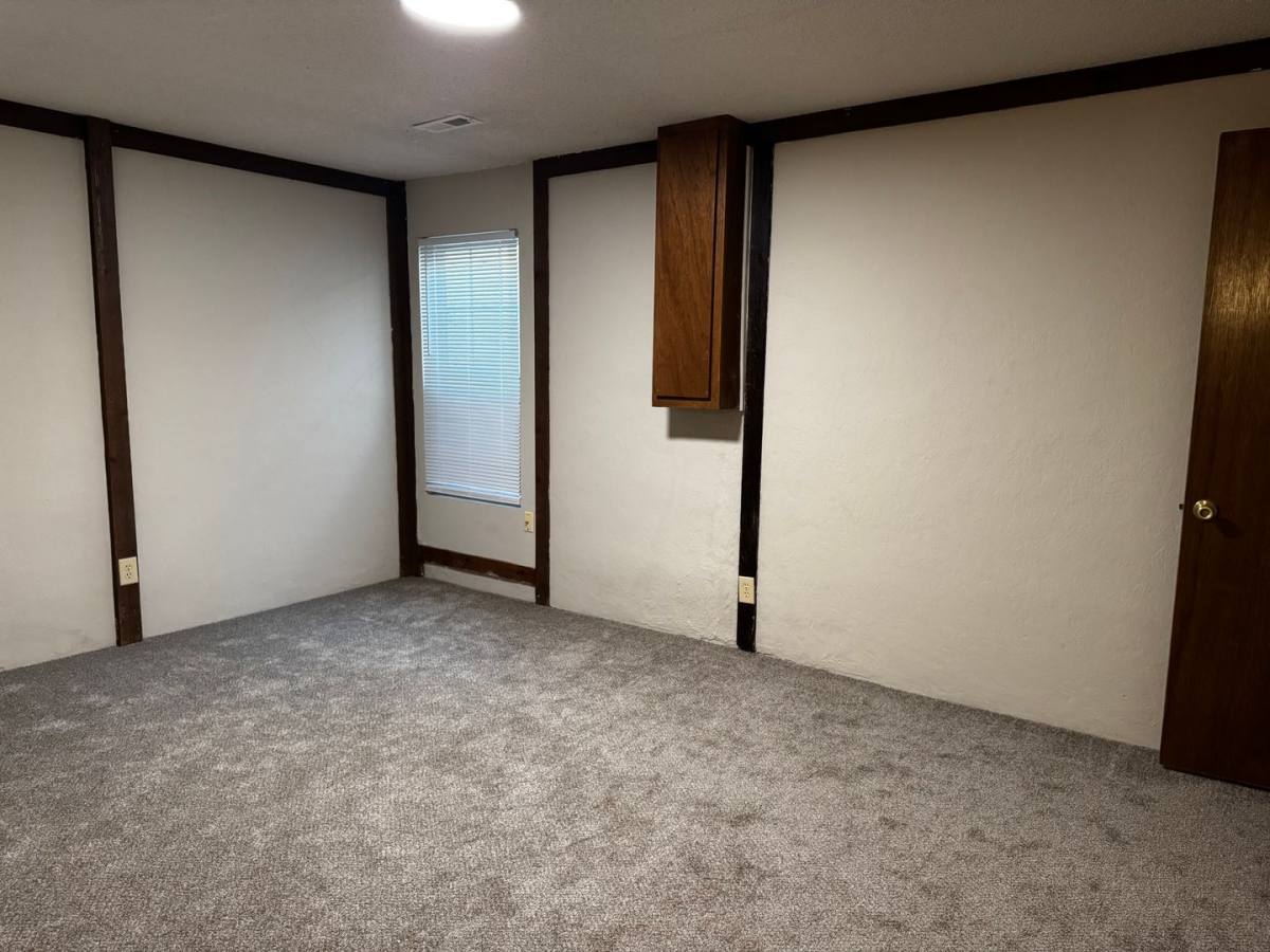 Apartment for rent at 8432-8434 W Thurman, Wichita, KS 67212