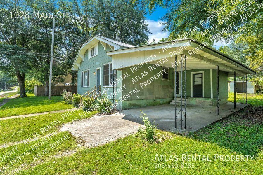 House for rent at 1028 Main St, Sycamore, AL 35149