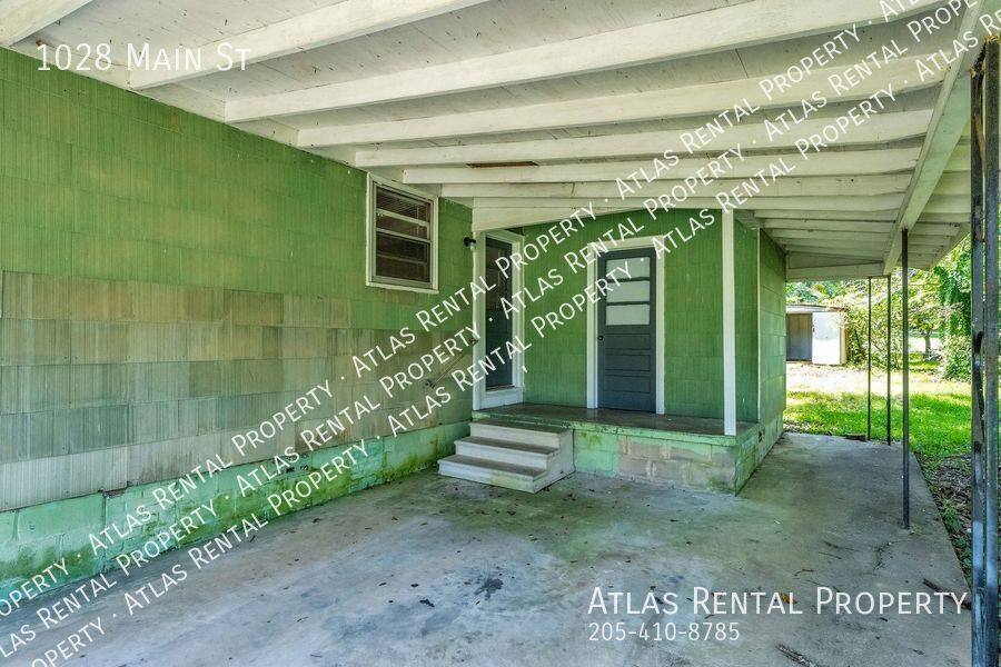 House for rent at 1028 Main St, Sycamore, AL 35149