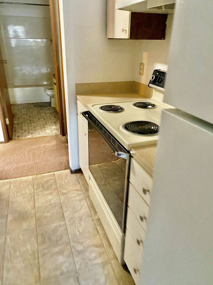 Apartment for rent at 504-528 156th Ave SE, Bellevue, WA 98007