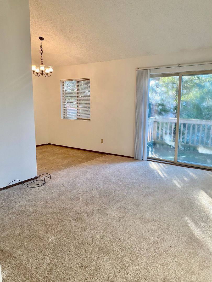 Apartment for rent at 504-528 156th Ave SE, Bellevue, WA 98007