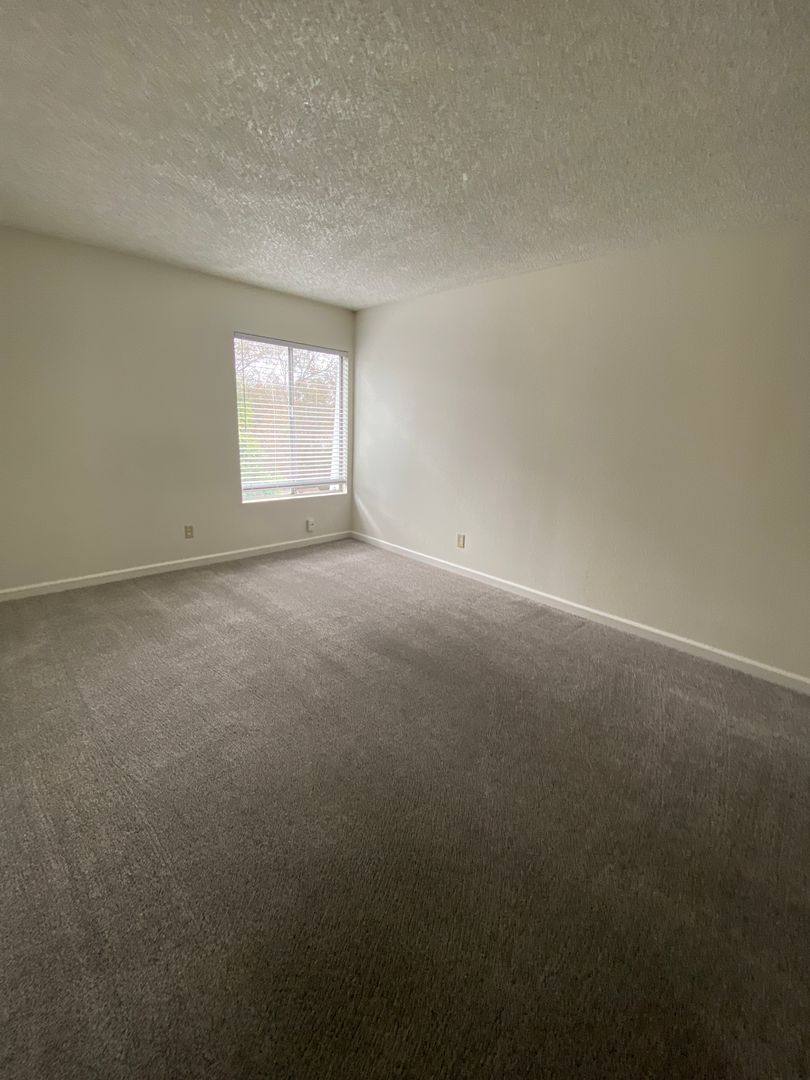House for rent at 7506 Parkway Dr #206, La Mesa, CA 91942