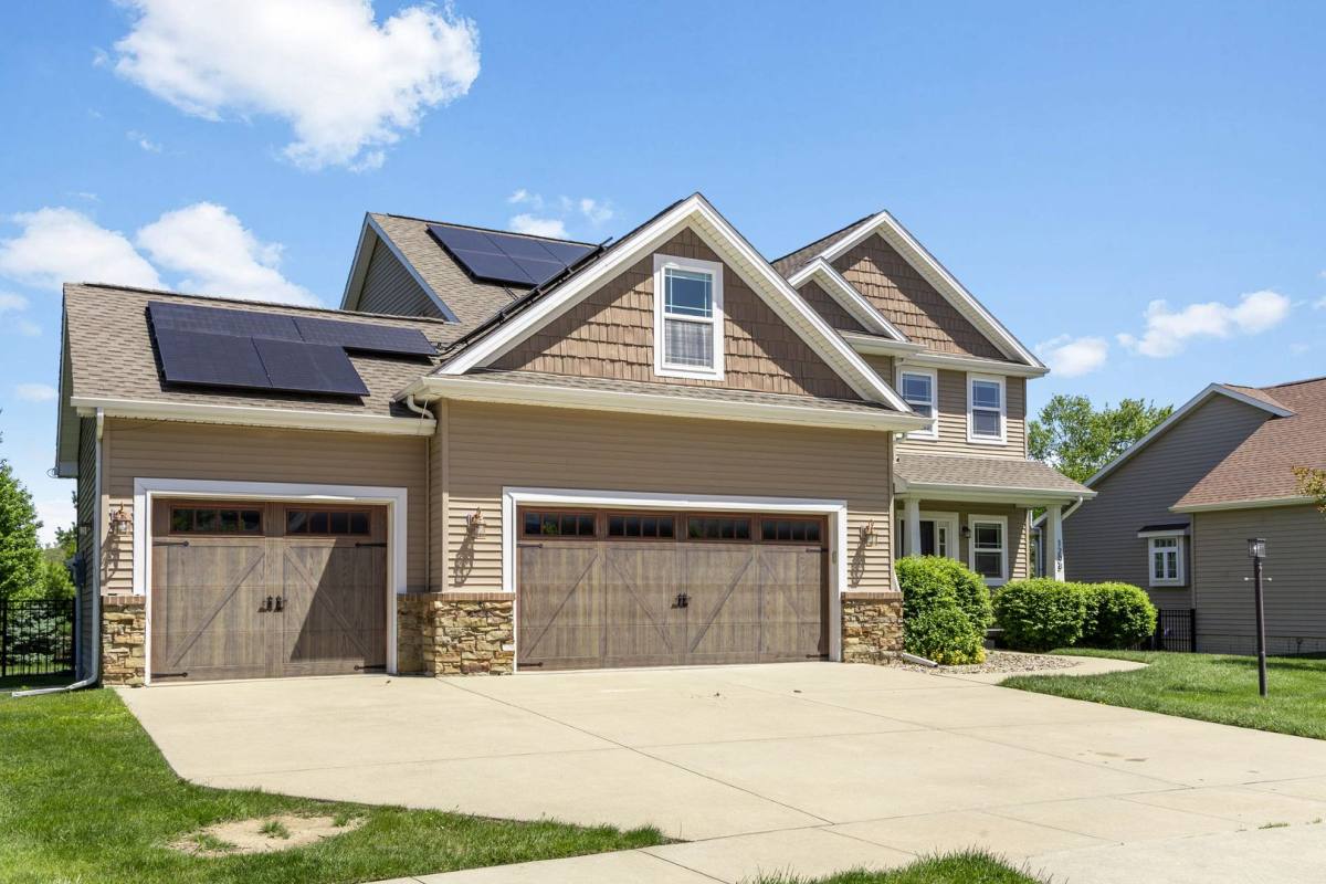 House for rent at 1208 White Oak Rd, Mahomet, IL 61853