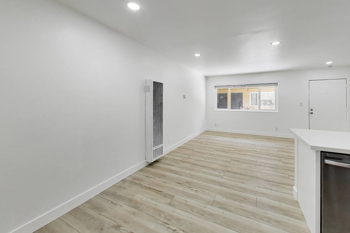 Apartment for rent at 3012 E 18th St #17, Oakland, CA 94602