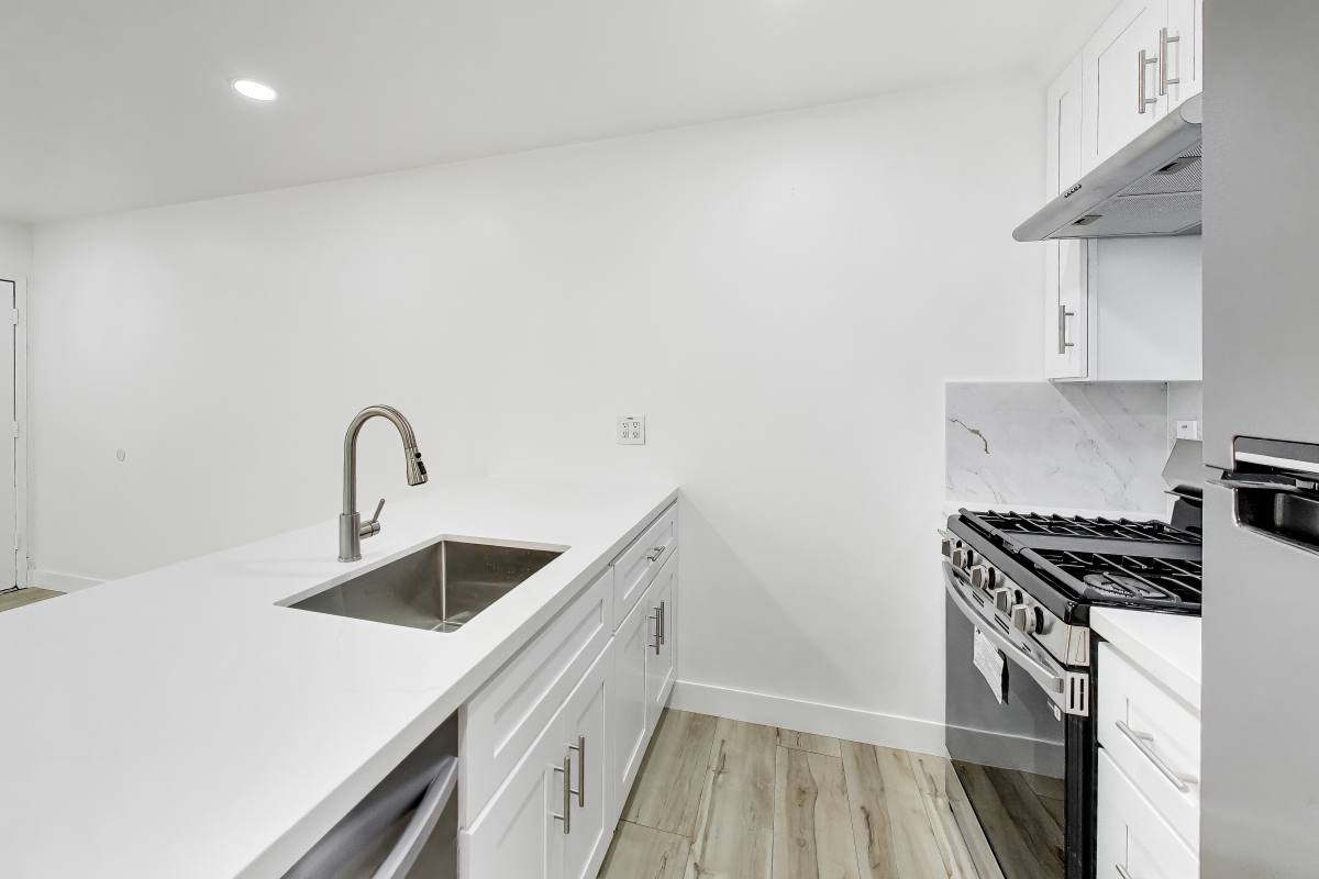Apartment for rent at 3012 E 18th St #17, Oakland, CA 94602