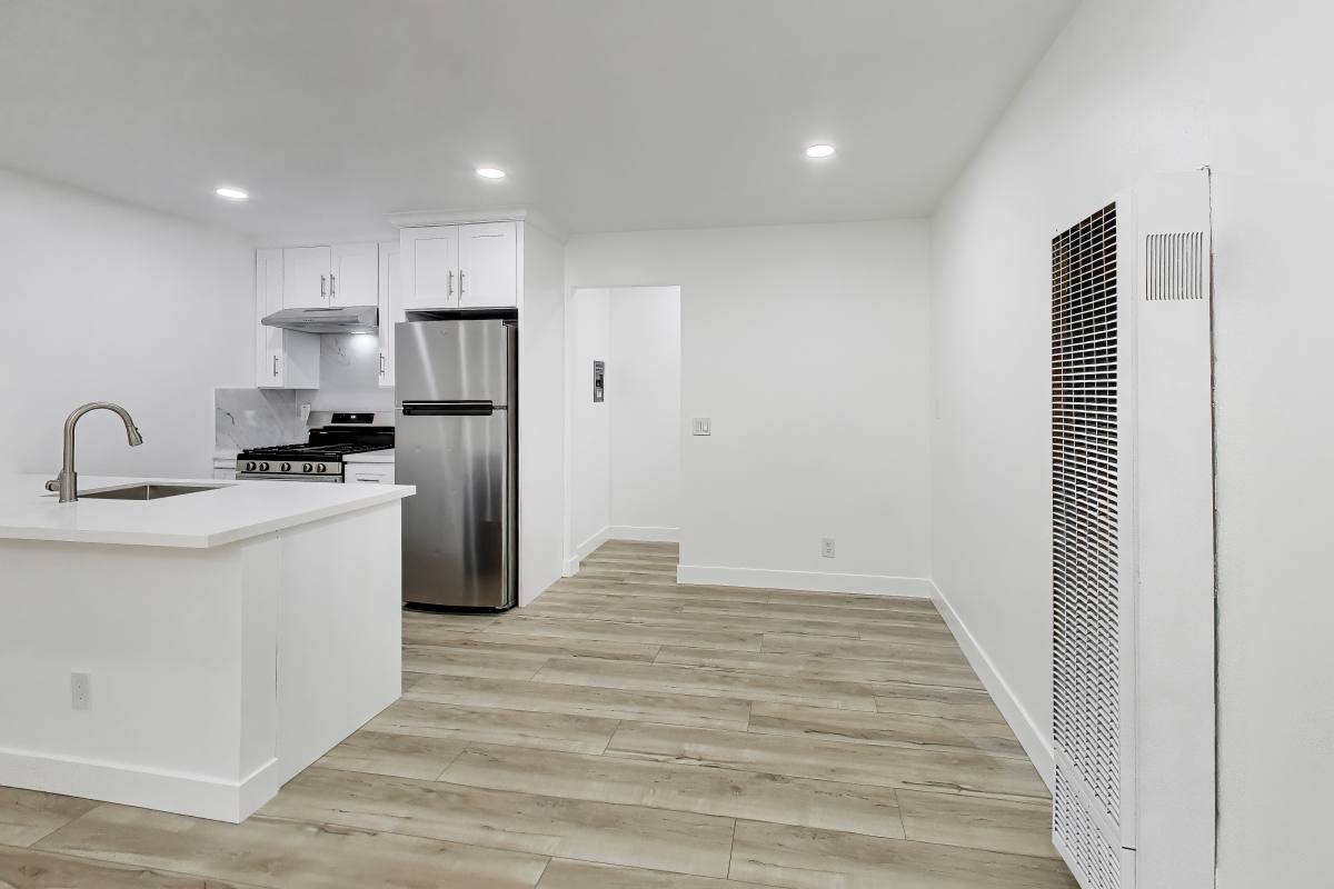 Apartment for rent at 3012 E 18th St #17, Oakland, CA 94602