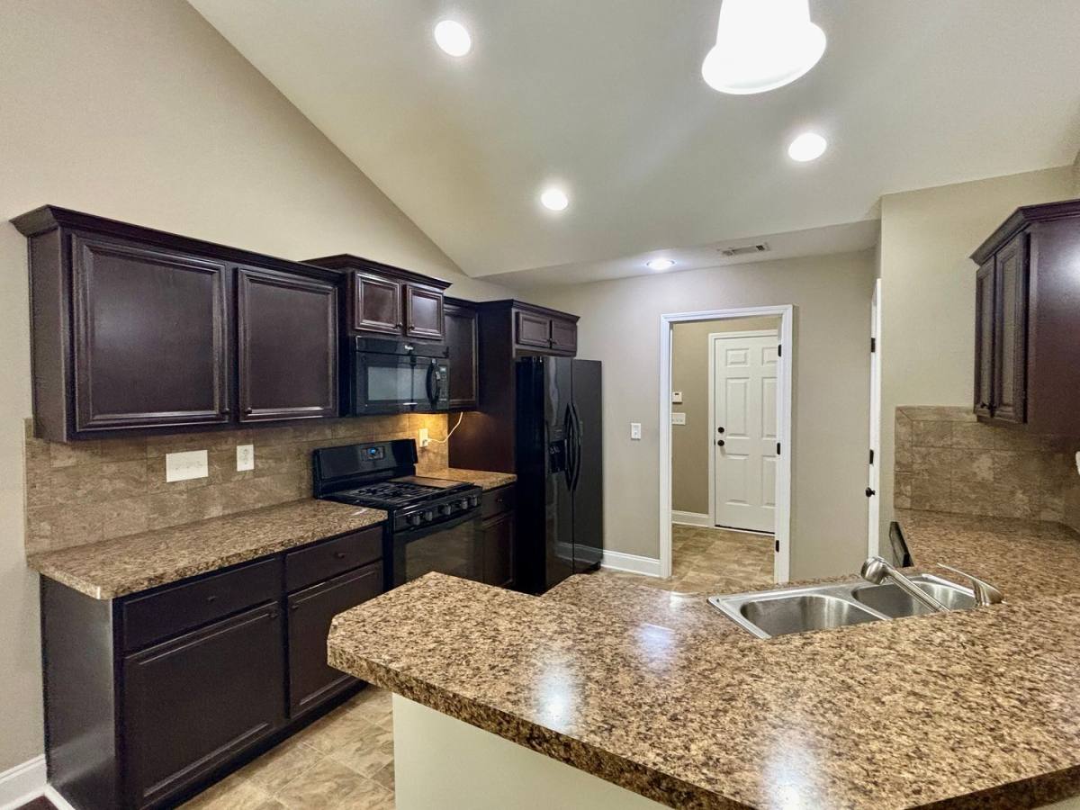 House for rent at 4668 Hidden Creek Dr, Gainesville, GA 30504