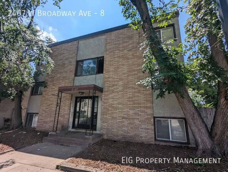 Apartment for rent at 2407 W Broadway Ave #8, Minneapolis, MN 55411