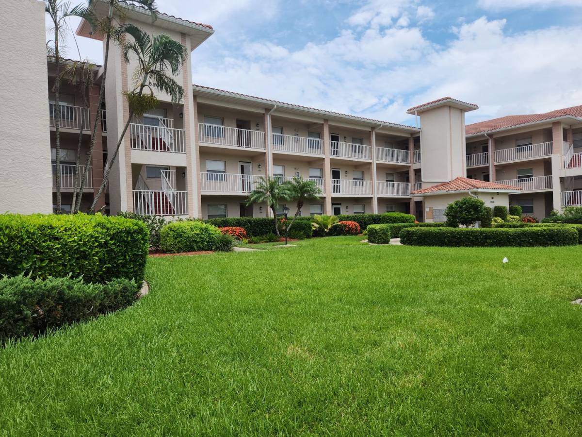 Condo for rent at 6507 Stone River Rd, Bradenton, FL 34203