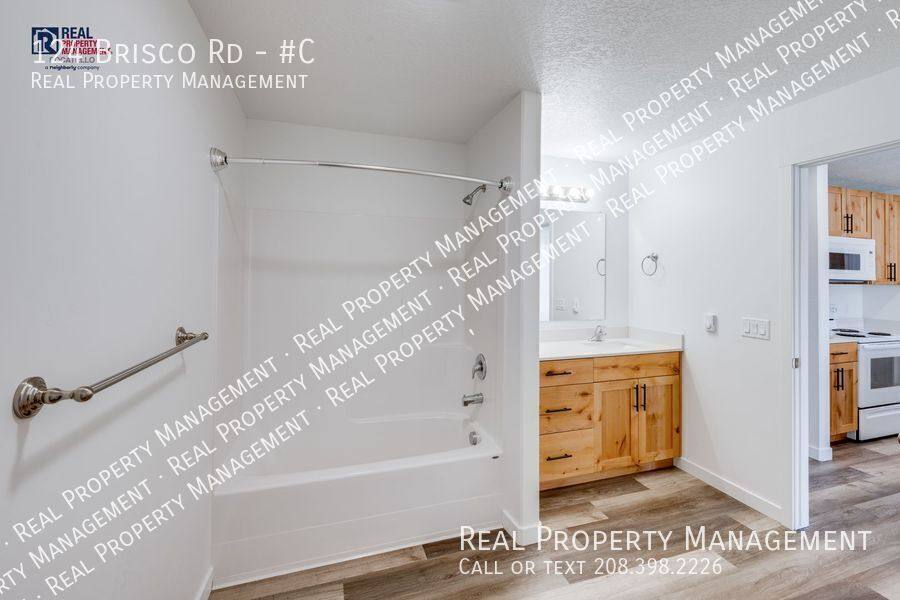 Apartment for rent at 124 Brisco Rd #C, Pocatello, ID 83202