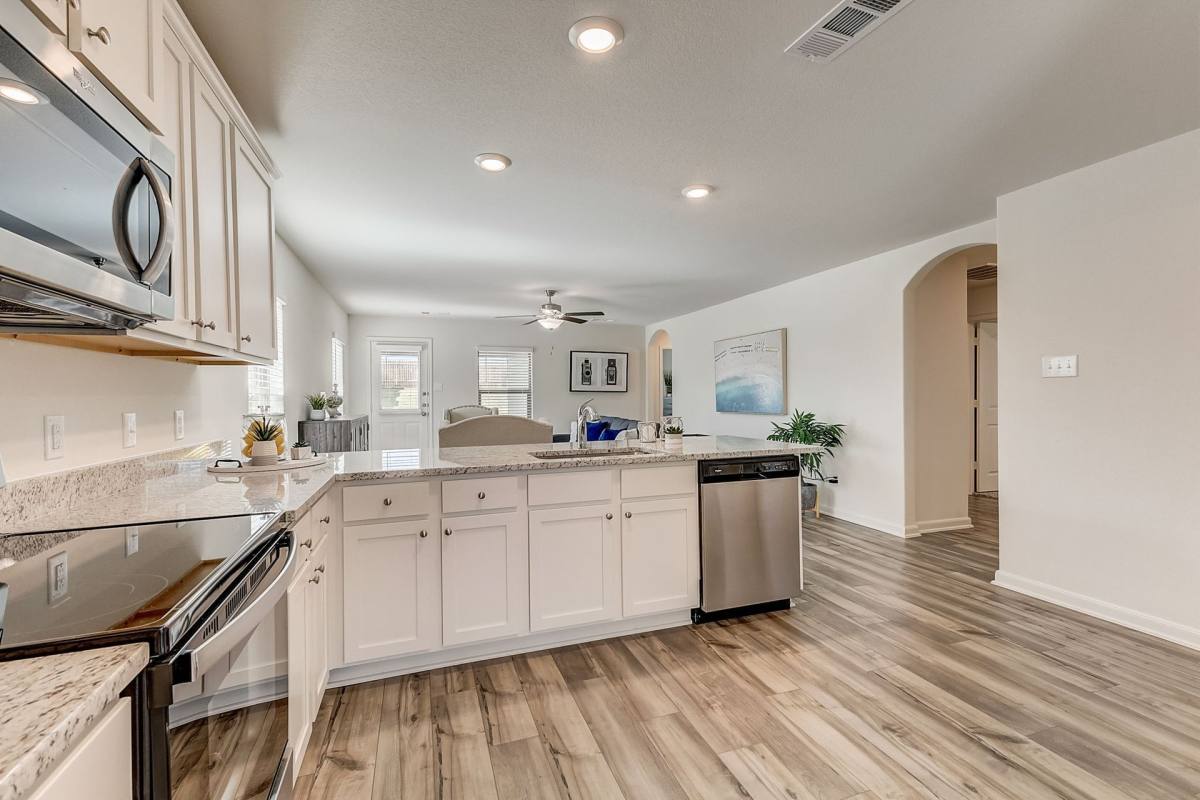 Townhouse for rent at 425 Beall St, Denton, TX 76207