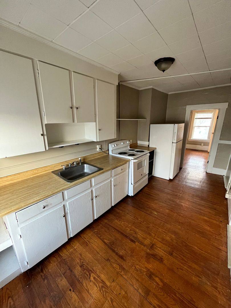 Apartment for rent at 62 Charles St #3, Rochester, NH 03867