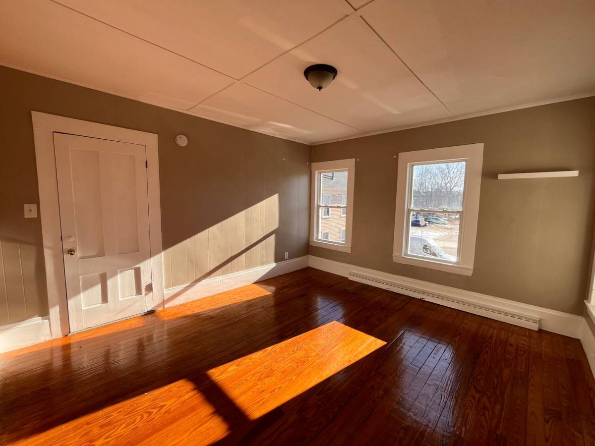 Apartment for rent at 62 Charles St #3, Rochester, NH 03867