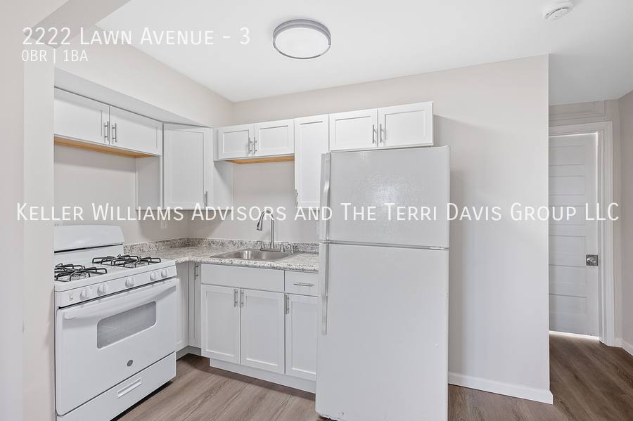 Apartment for rent at 2222 Lawn Ave #3, Cincinnati, OH 45212
