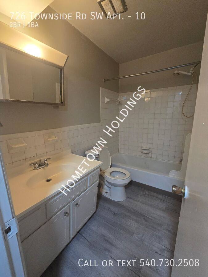 Apartment for rent at 726 Townside Rd SW #10, Roanoke, VA 24014