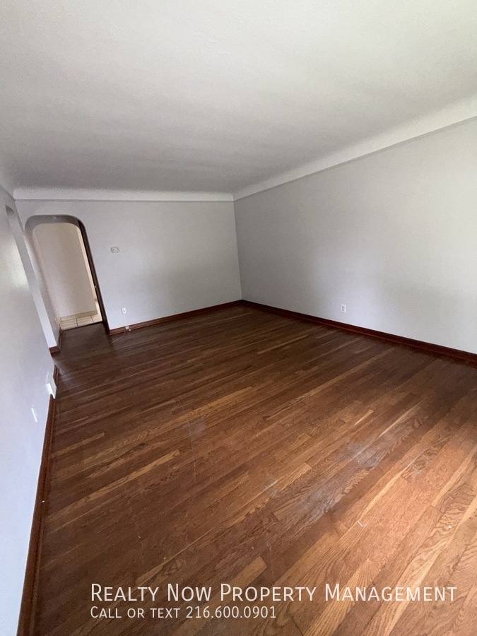 Apartment for rent at 11006 McCracken Rd, Cleveland, OH 44125