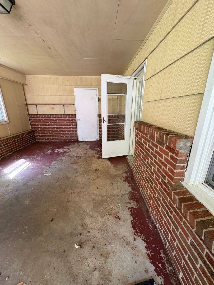 House for rent at 15 Tasha Dr, Greenville, SC 29605