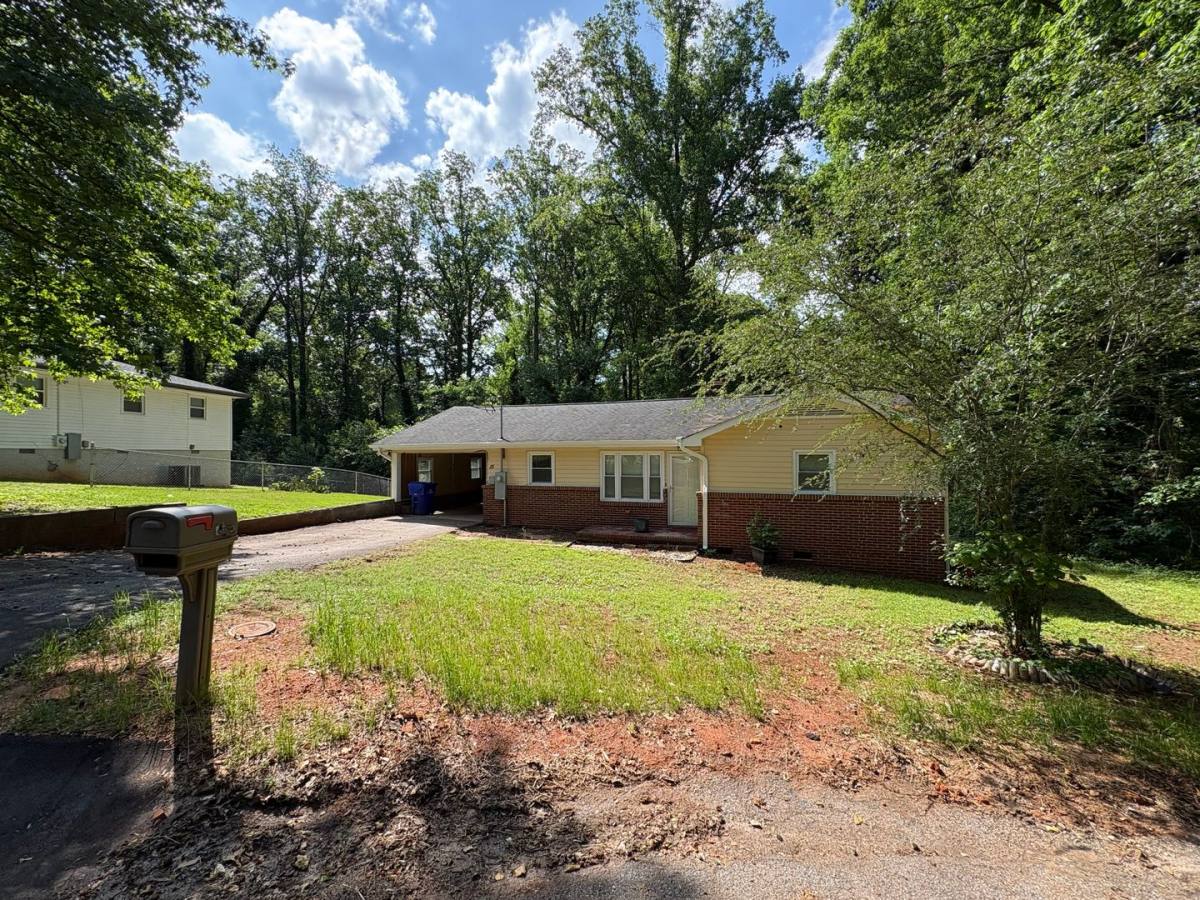 House for rent at 15 Tasha Dr, Greenville, SC 29605