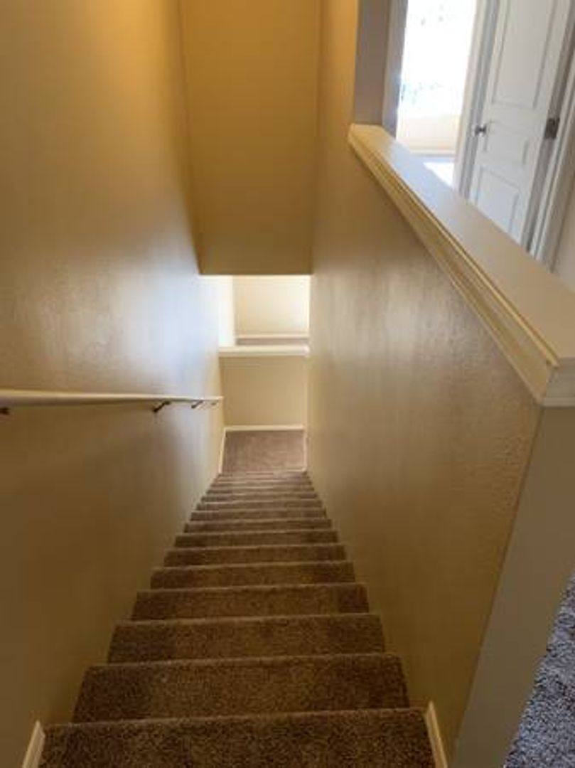 Townhouse for rent at 5811 Reed Lane SE #137, Salem, OR 97306