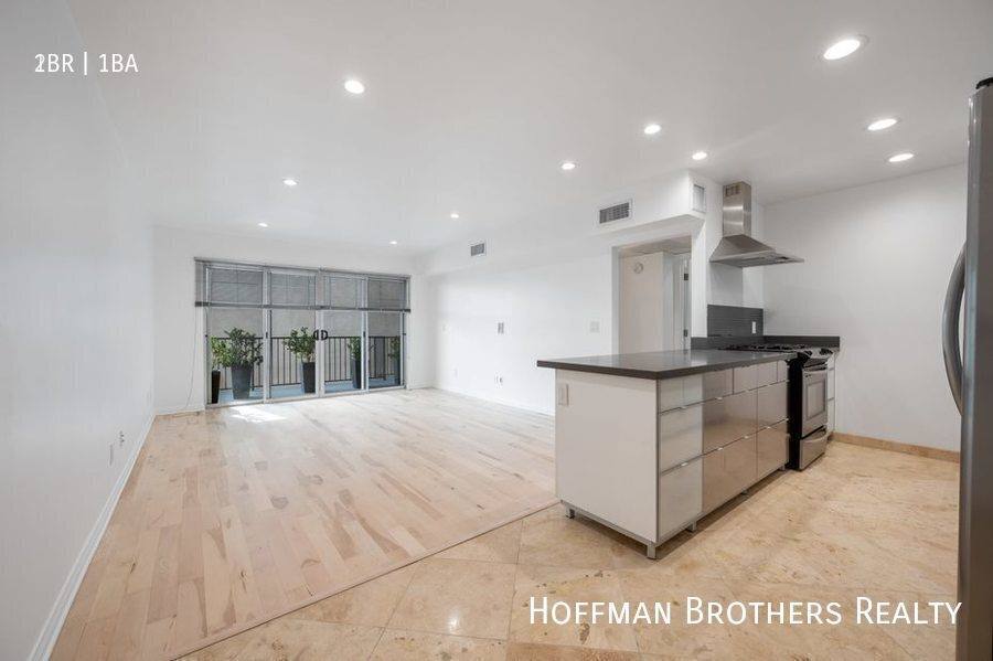 Apartment for rent at 1146 N Clark St #1, West Hollywood, CA 90069