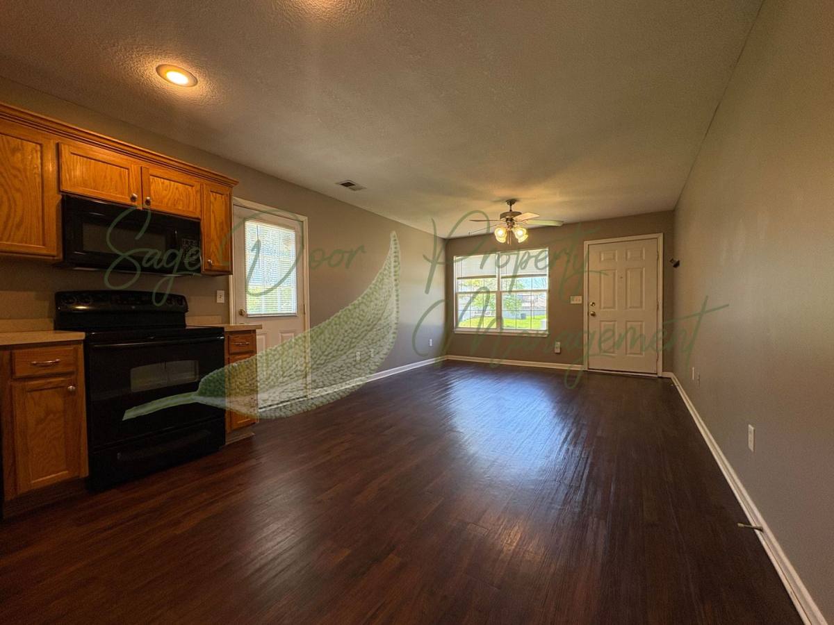 House for rent at 207 NW Sni-a-Bar Parkway, Grain Valley, MO 64029