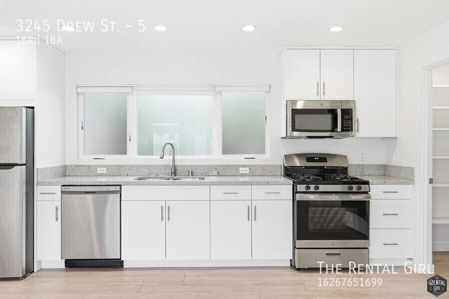 Condo for rent at 3245 Drew St #5, Los Angeles, CA 90065