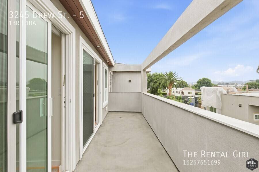 Condo for rent at 3245 Drew St #5, Los Angeles, CA 90065