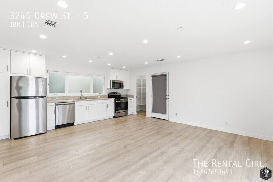 Condo for rent at 3245 Drew St #5, Los Angeles, CA 90065