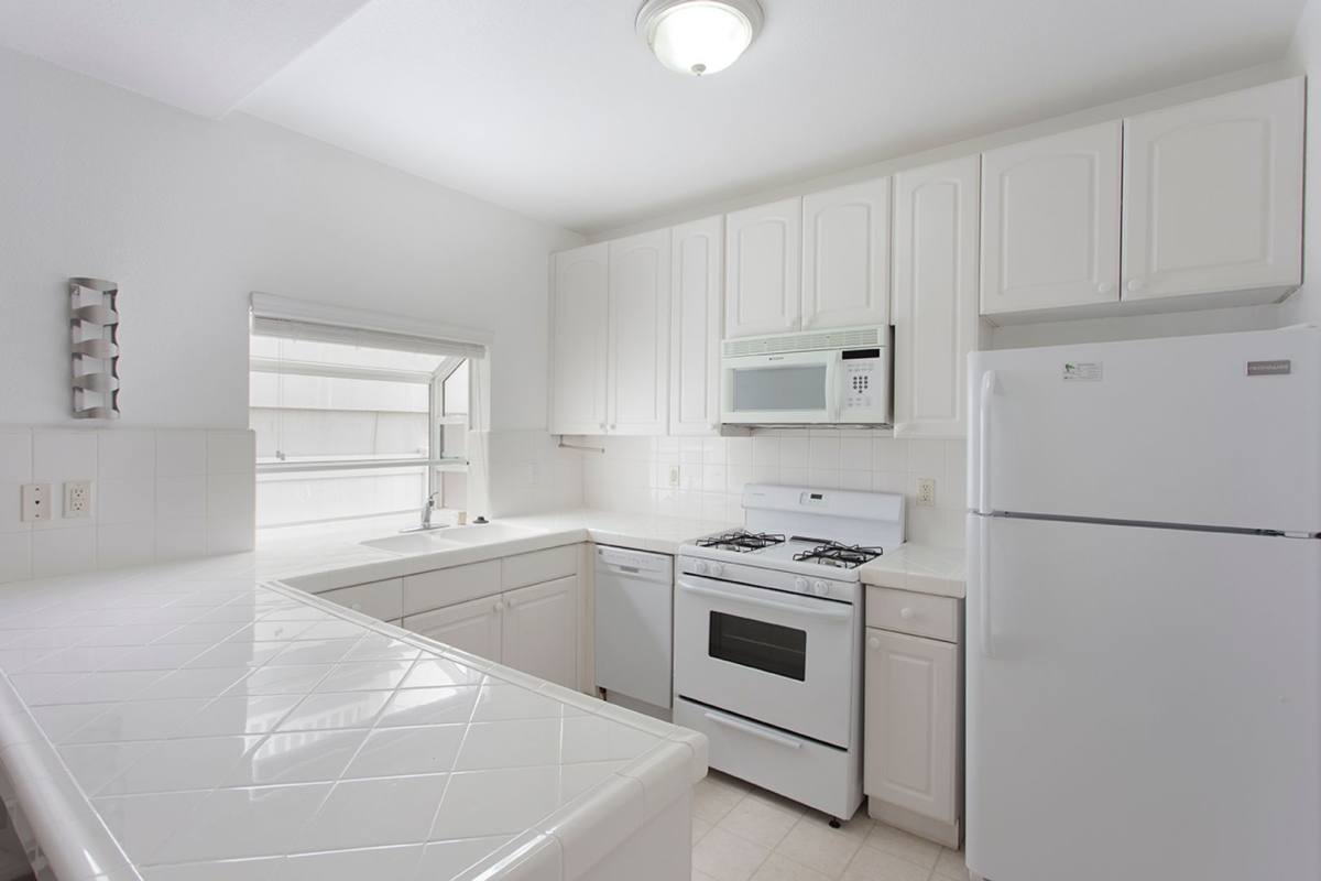 Apartment for rent at 324-330 Rosemont St, La Jolla, CA 92037