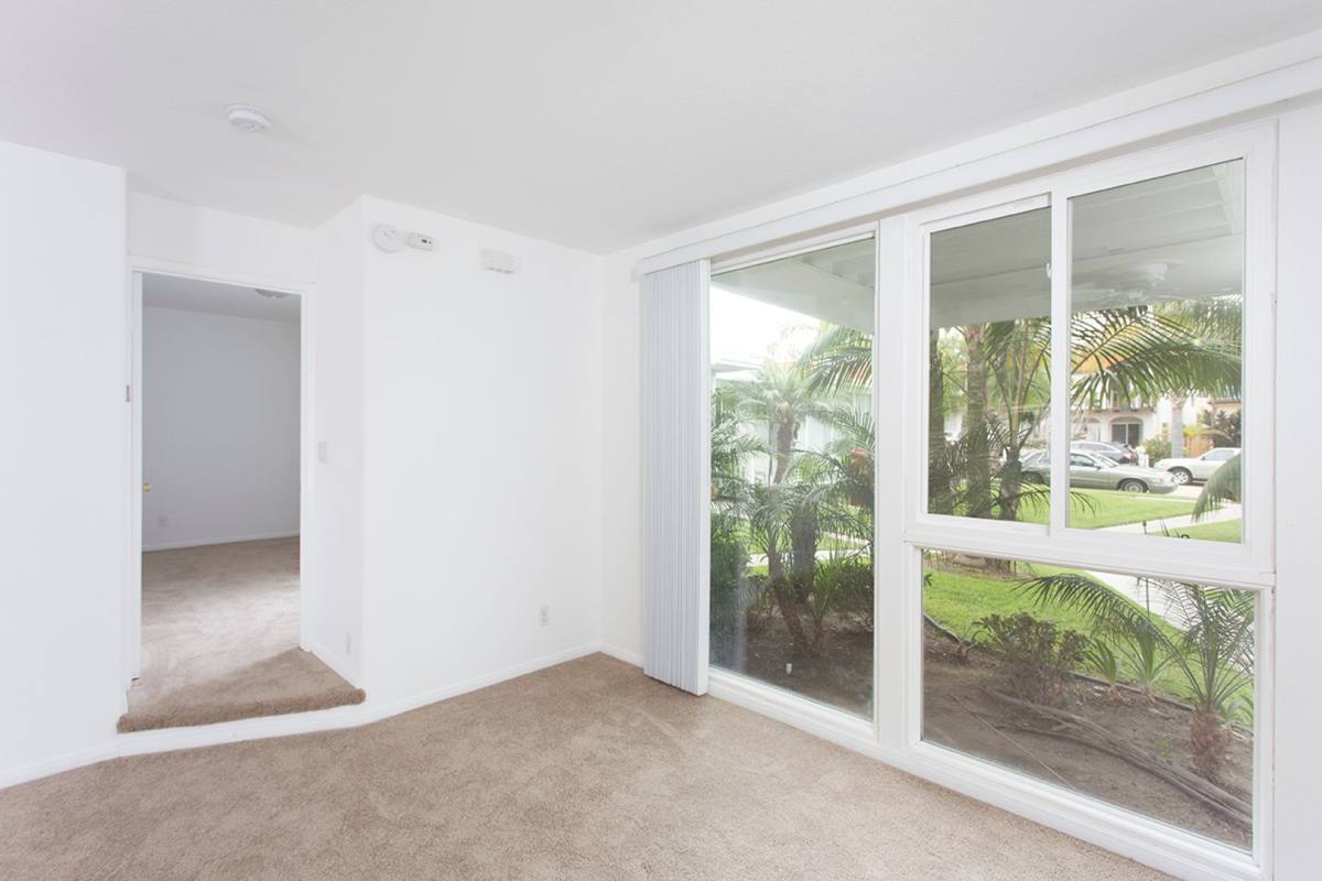 Apartment for rent at 324-330 Rosemont St, La Jolla, CA 92037