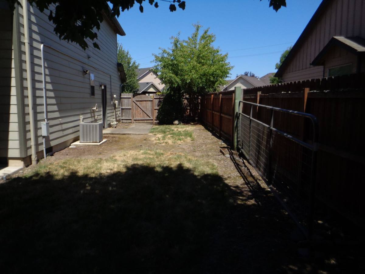 House for rent at 3426 Duck Place, Lebanon, OR 97355