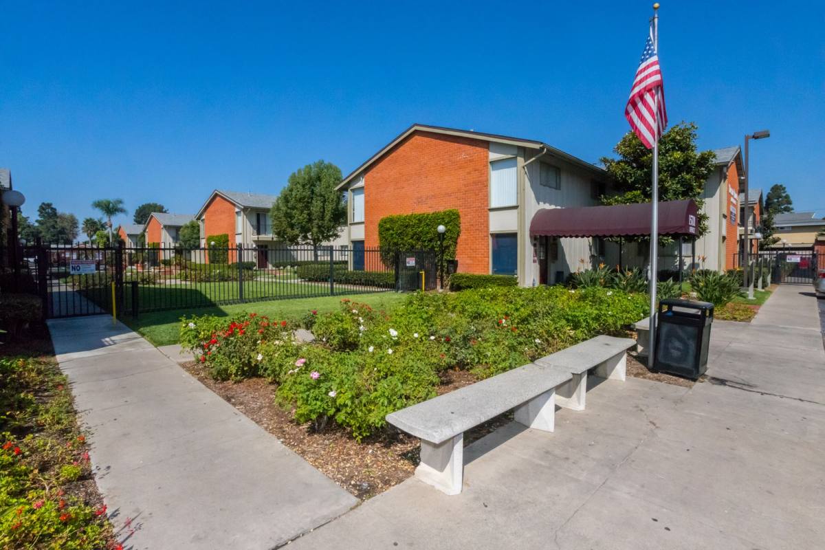 Apartment for rent at 15701 Tustin Village Way, Tustin, CA 92780