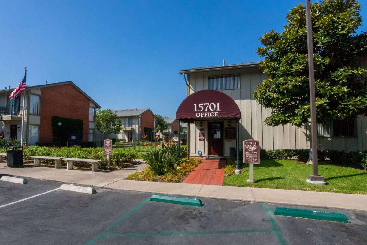 Apartment for rent at 15701 Tustin Village Way, Tustin, CA 92780