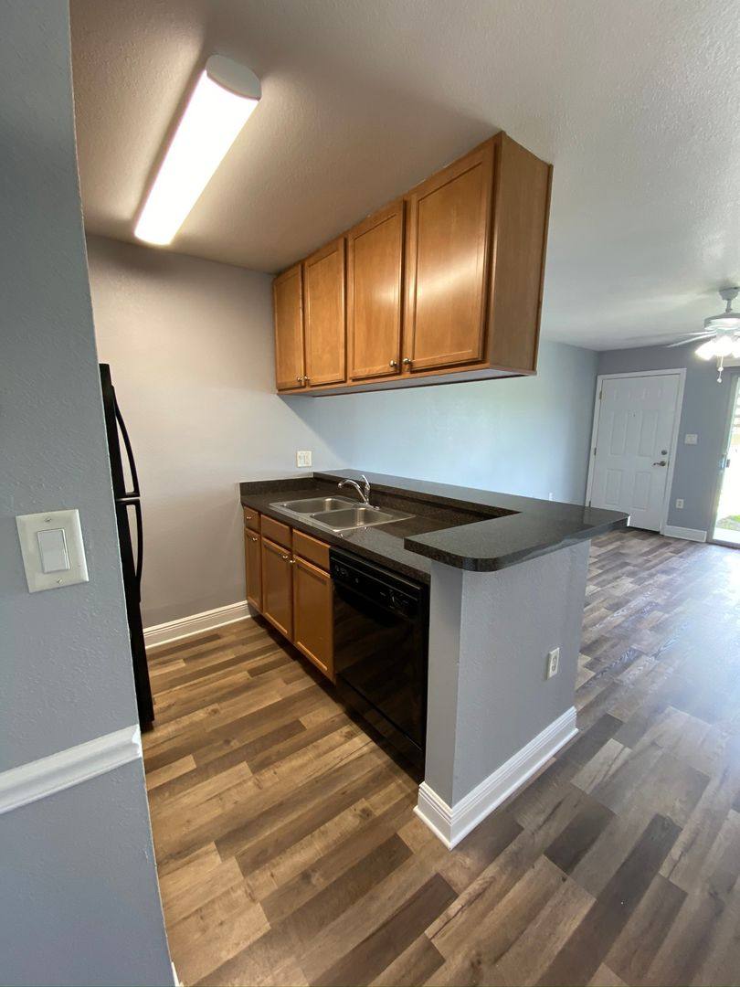 Condo for rent at 302 Lake Parsons Green, Brandon, FL 33511