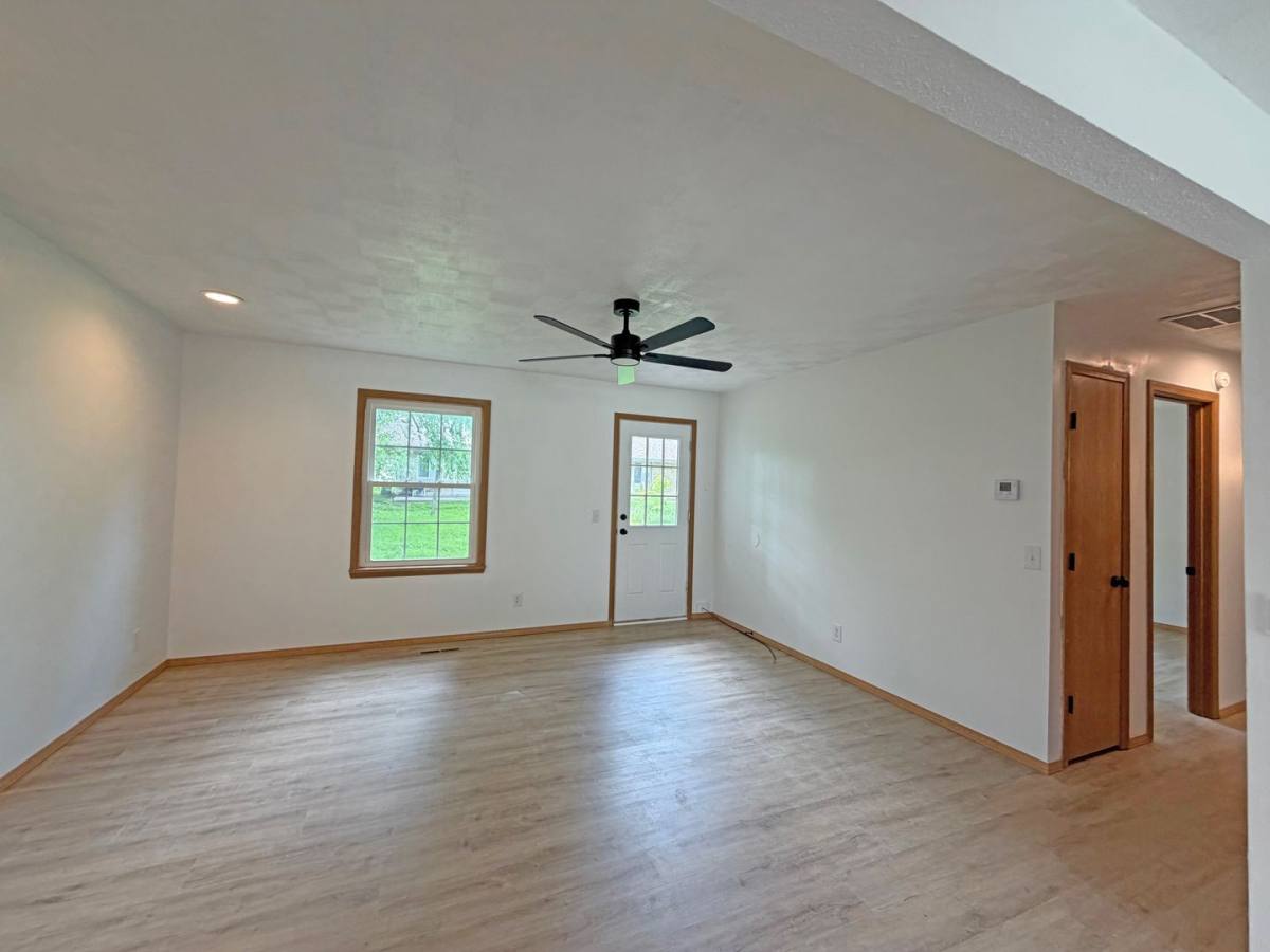 Apartment for rent at 309 311 S Market St, Nixa, MO 65714