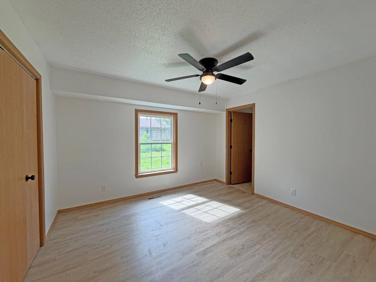 Apartment for rent at 309 311 S Market St, Nixa, MO 65714