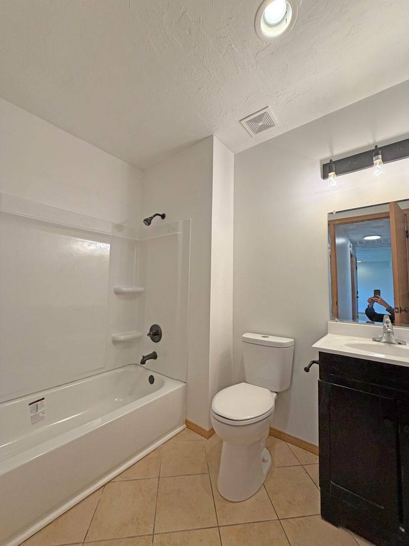 Apartment for rent at 309 311 S Market St, Nixa, MO 65714