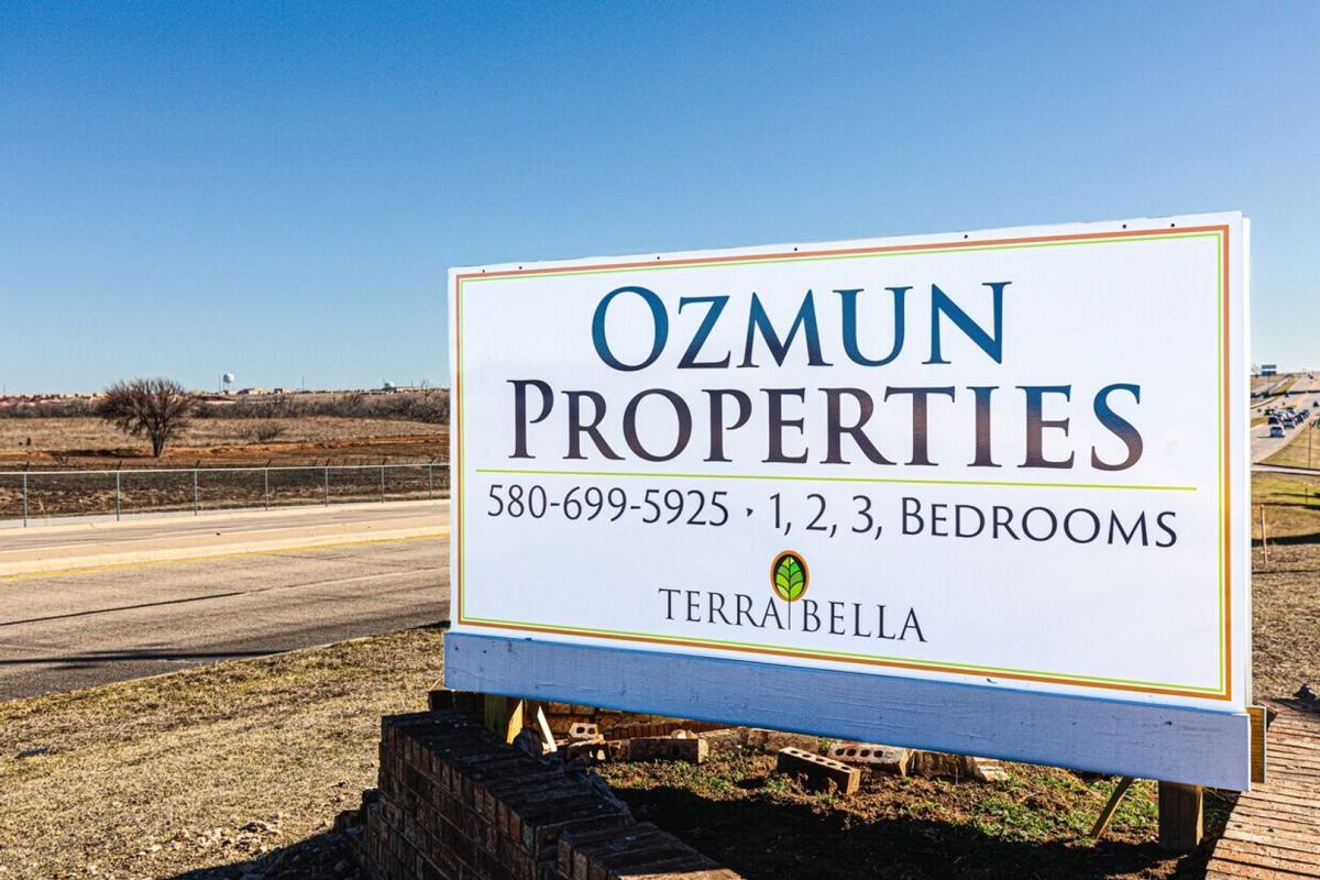 Townhouse for rent at 2811 NW 46th St, Lawton, OK 73505