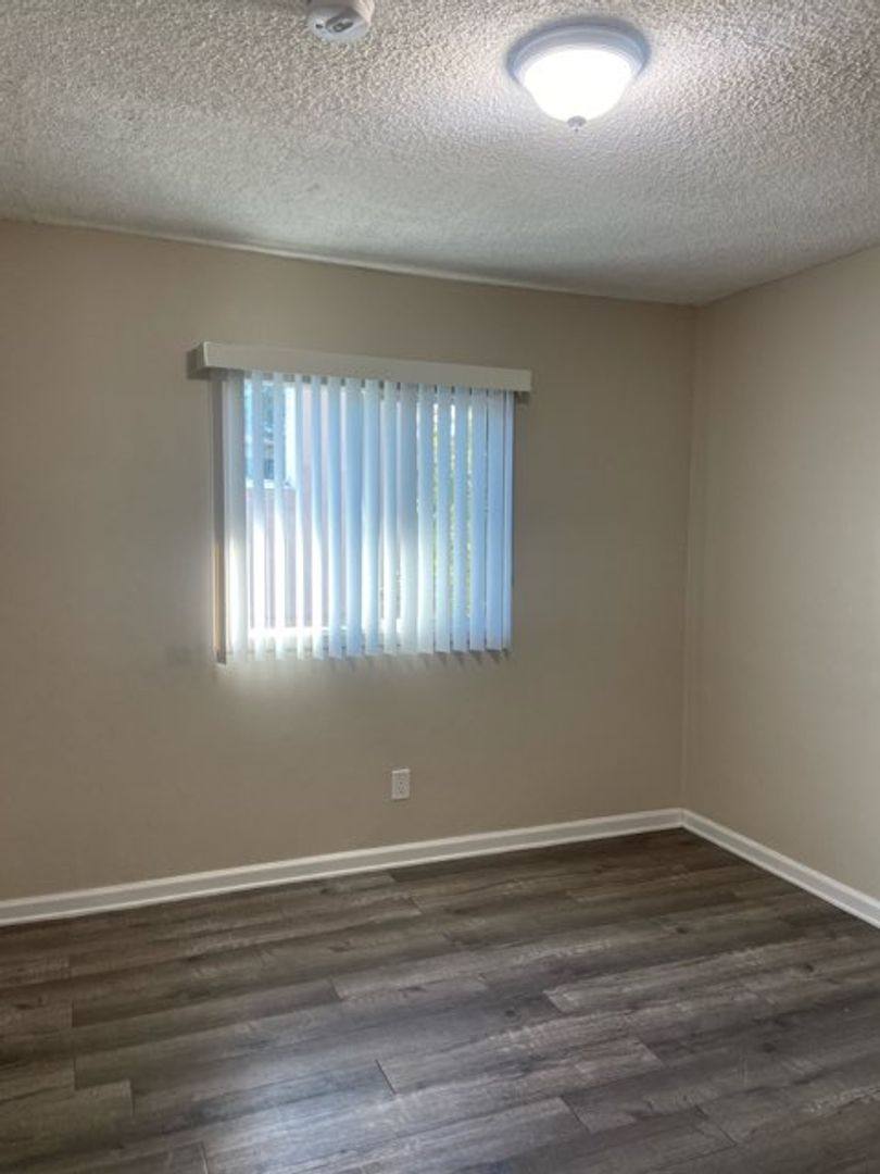 Apartment for rent at 3904 Gibraltar Ave, Los Angeles, CA 90008