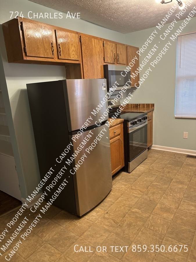 House for rent at 724 Charles Ave, Lexington, KY 40508