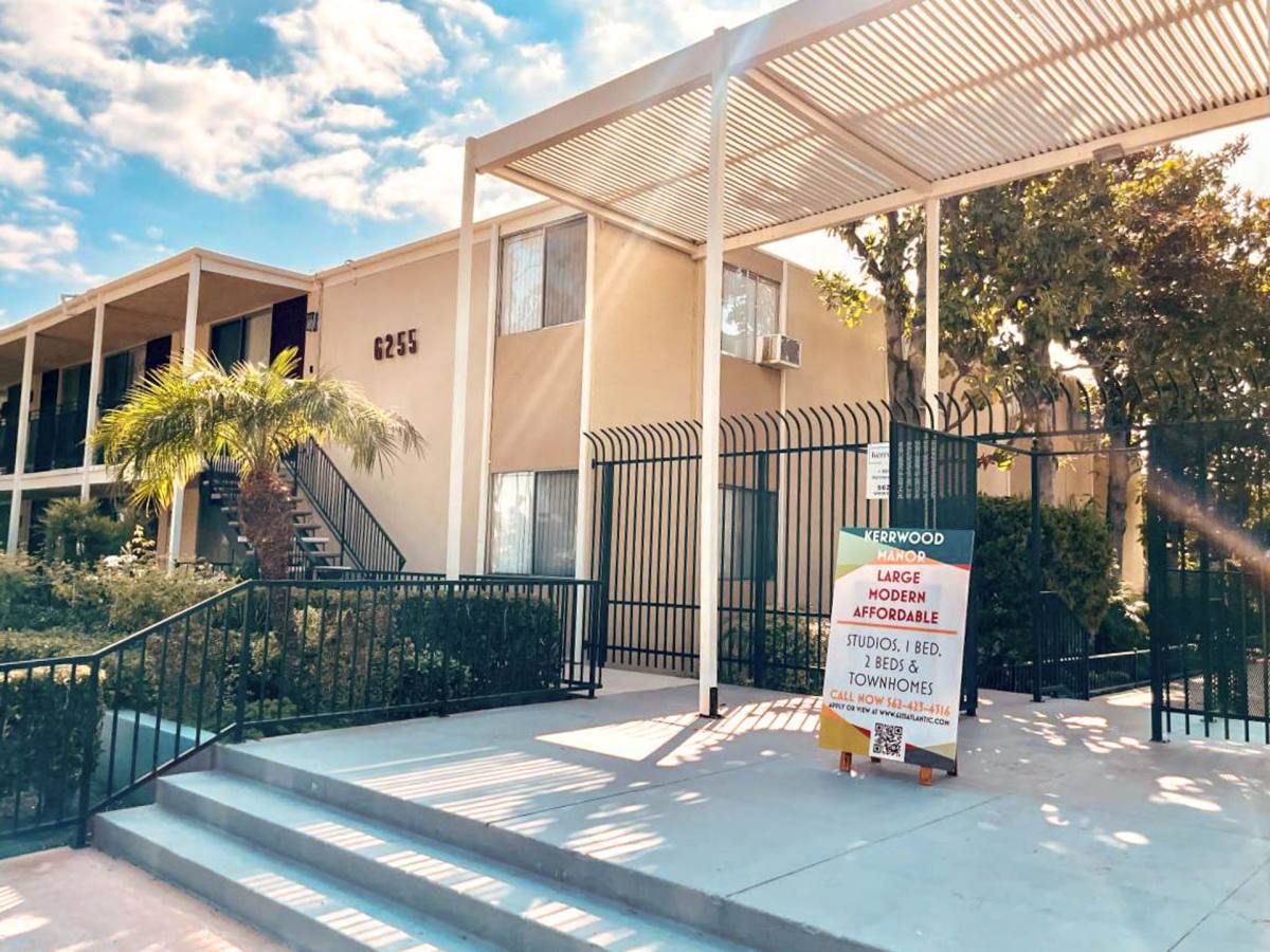 Apartment for rent at 6255 Atlantic Ave, Long Beach, CA 90805