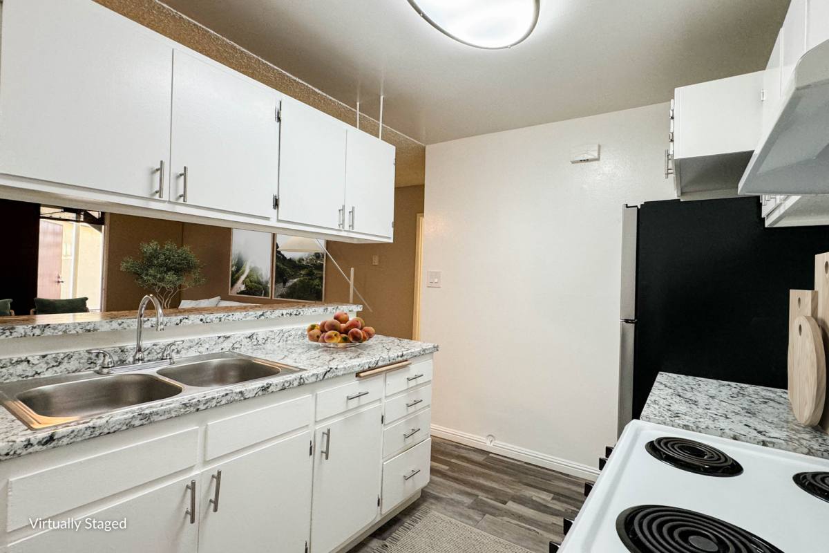 Apartment for rent at 6255 Atlantic Ave, Long Beach, CA 90805