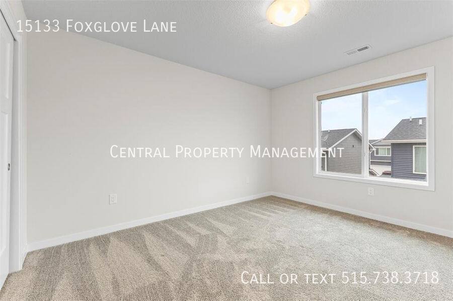 House for rent at 15133 Foxglove Lane, Urbandale, IA 50323
