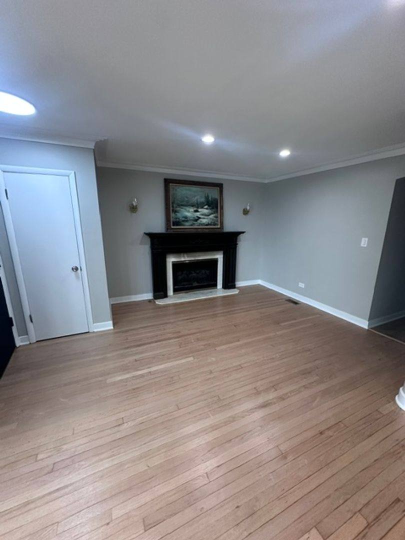 Apartment for rent at 6009 S Kolin Ave, Chicago, IL 60629