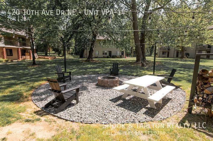 Apartment for rent at 420 10th Ave Dr NE #14, Hickory, NC 28601