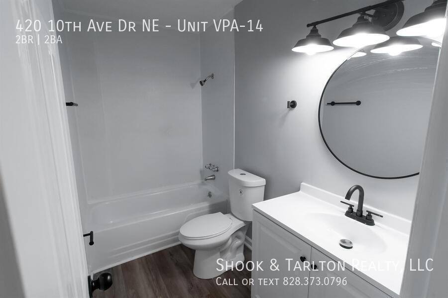 Apartment for rent at 420 10th Ave Dr NE #14, Hickory, NC 28601