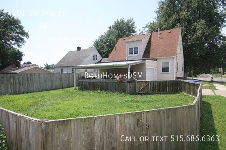House for rent at 4201 SW 9th St, Des Moines, IA 50315