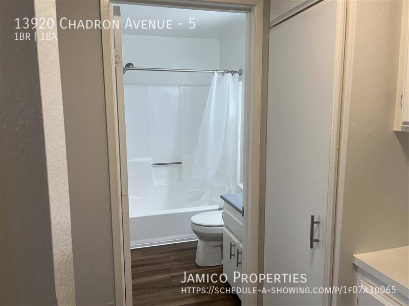 Apartment for rent at 13920 Chadron Ave #5, Hawthorne, CA 90250